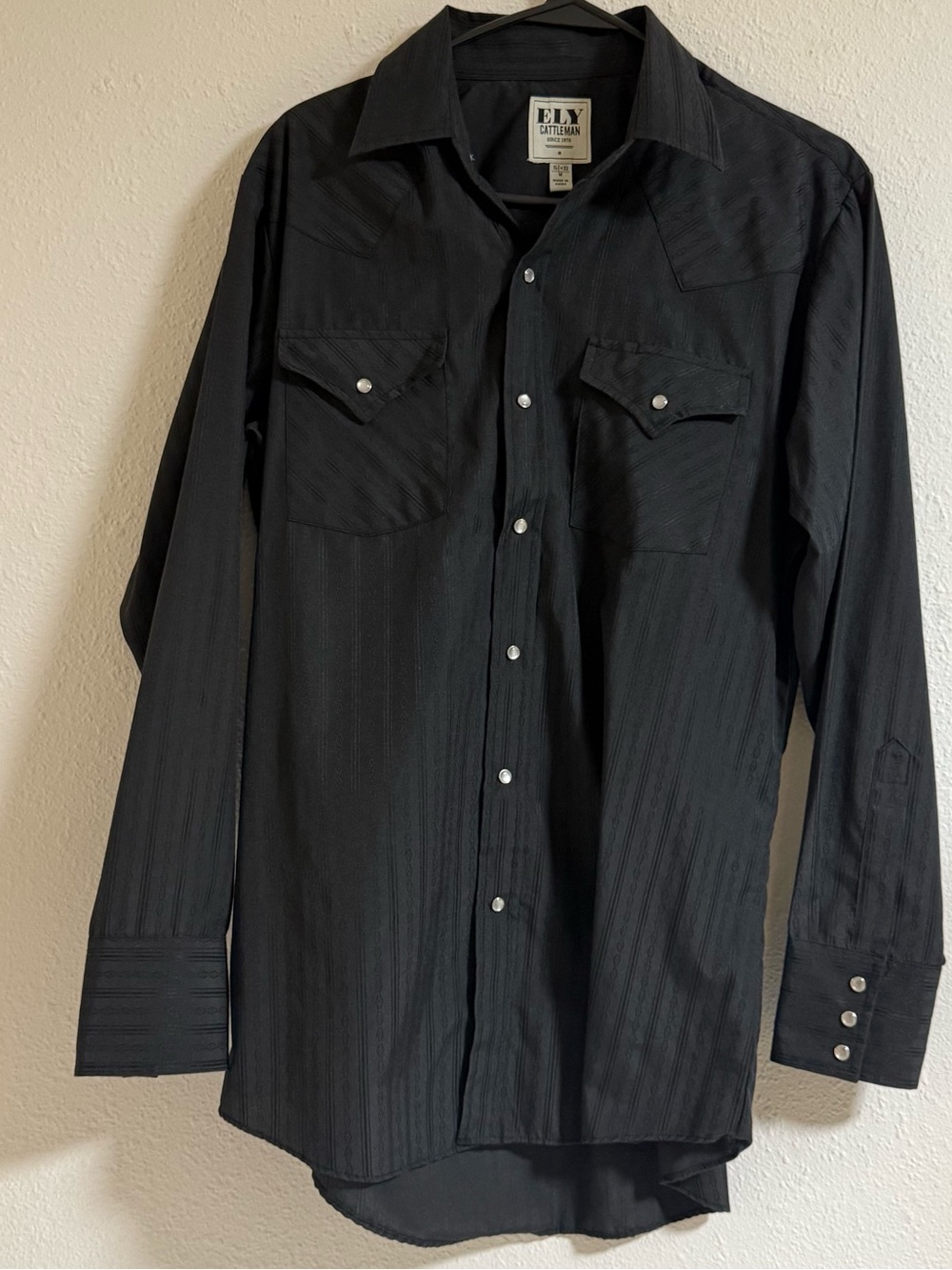 Ely Cattleman Men's Black Western Snap Shirt with Subtle Stripe Texture